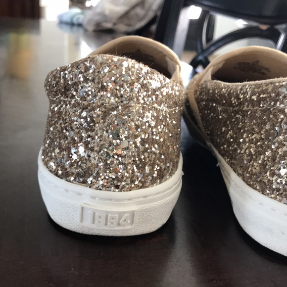 Old Navy gold glitter slip on shoes size 8 - Picture 3 of 9